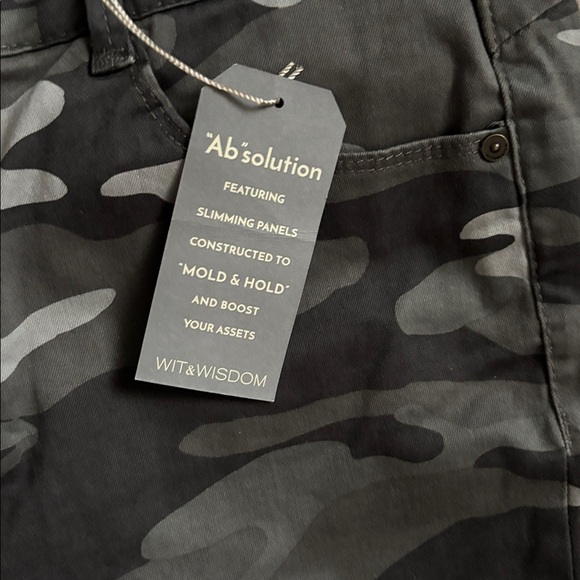 Wit & Wisdom Absolution High Rise - Picture 3 of 5